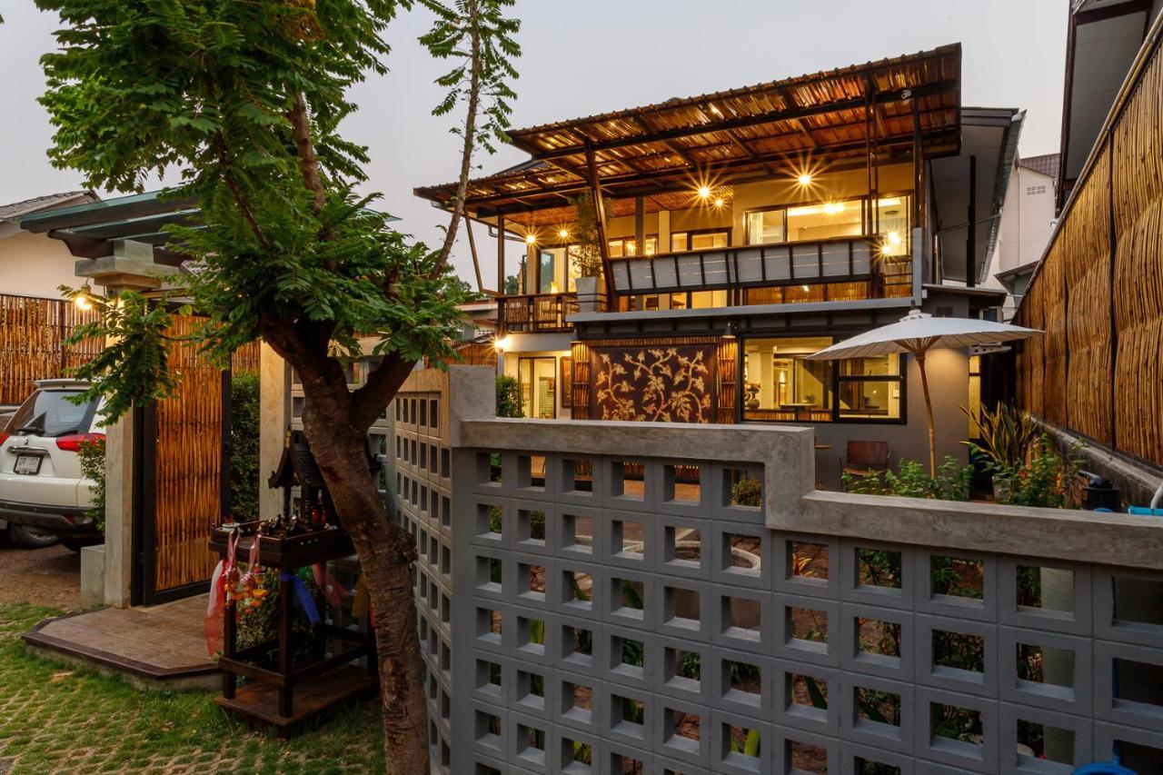 Hostel One Art And Gallery Chiang Mai Luaran gambar