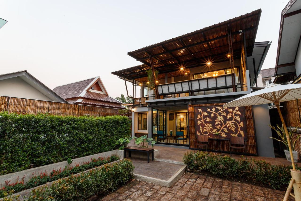Hostel One Art And Gallery Chiang Mai Luaran gambar