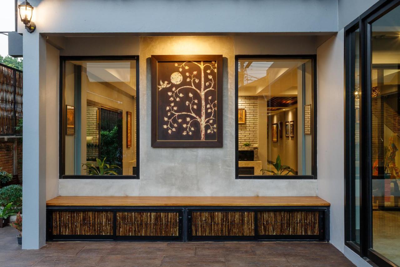 Hostel One Art And Gallery Chiang Mai Luaran gambar