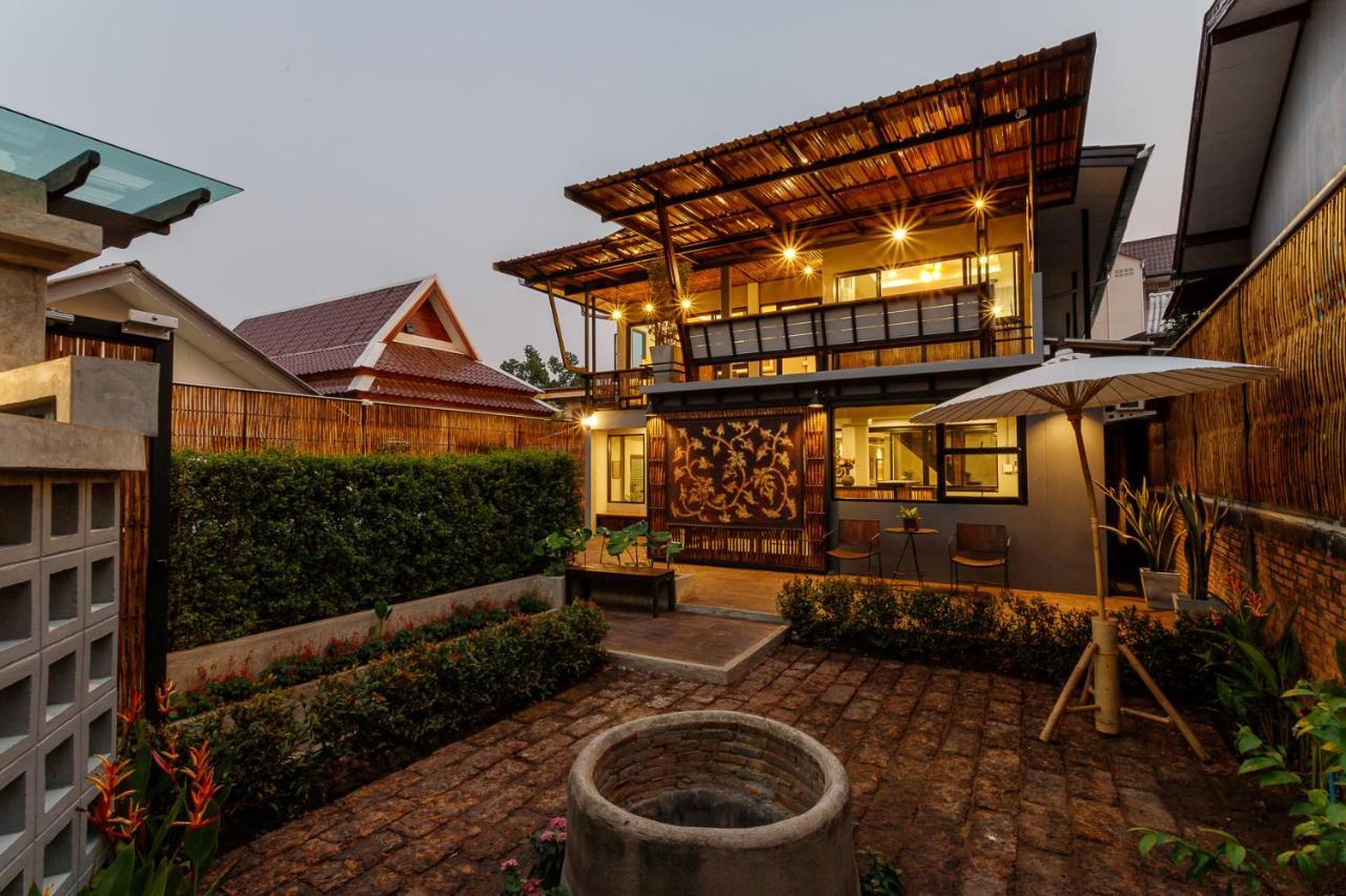 Hostel One Art And Gallery Chiang Mai Luaran gambar