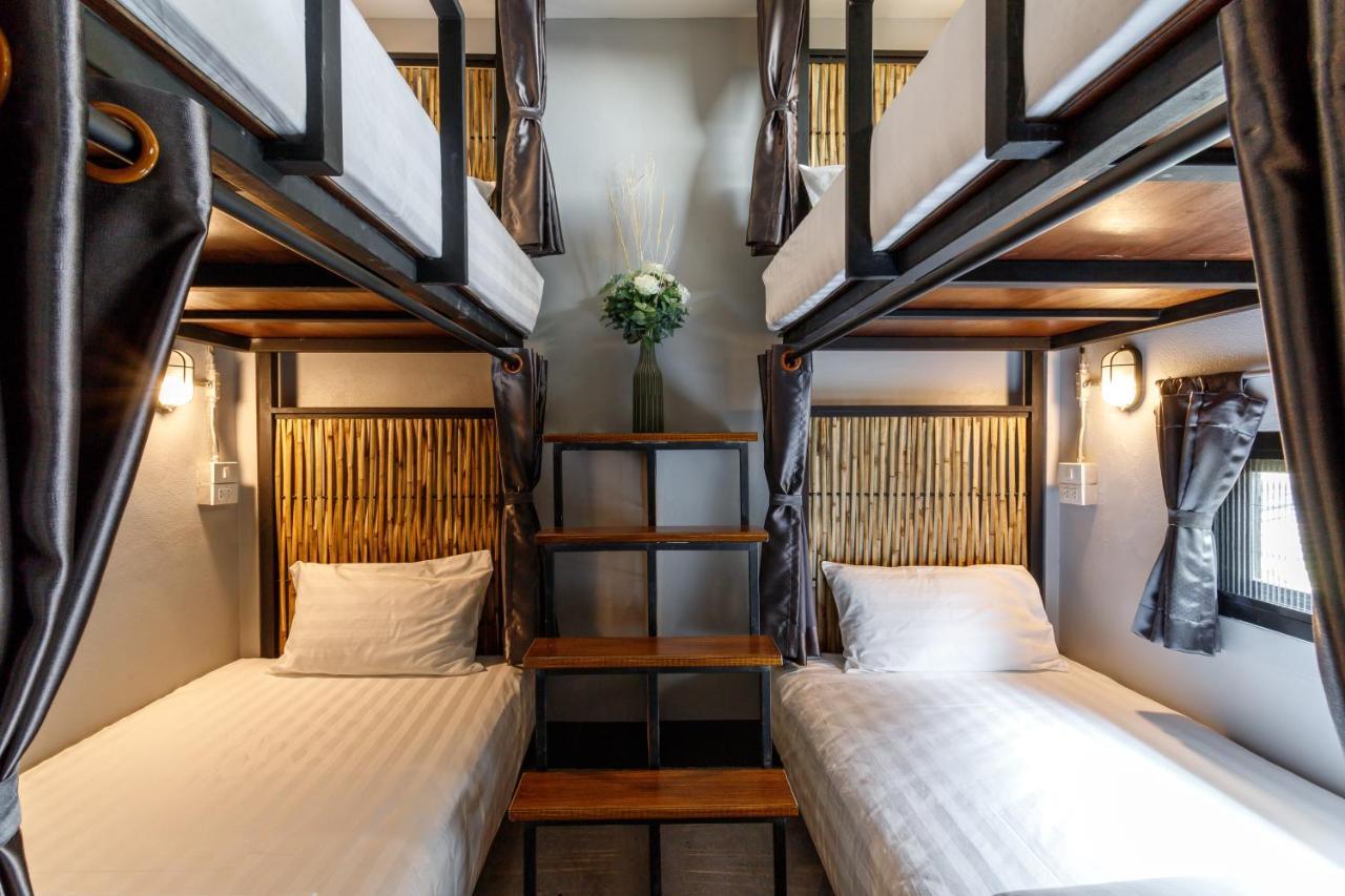 Hostel One Art And Gallery Chiang Mai Luaran gambar