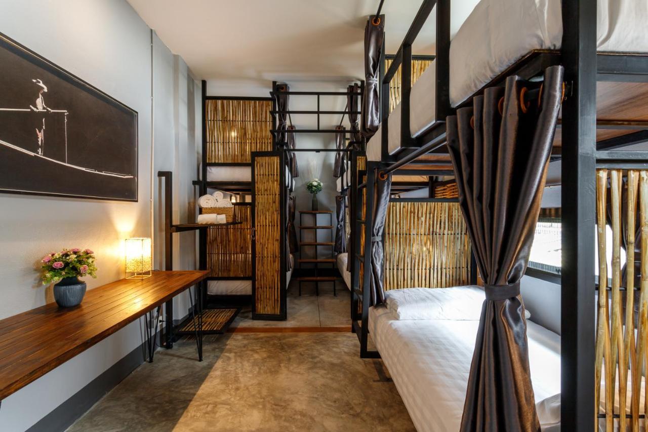 Hostel One Art And Gallery Chiang Mai Luaran gambar