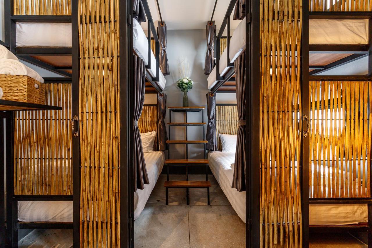 Hostel One Art And Gallery Chiang Mai Luaran gambar