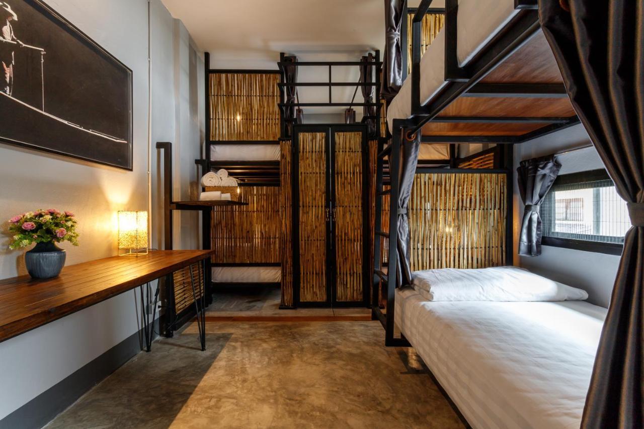 Hostel One Art And Gallery Chiang Mai Luaran gambar