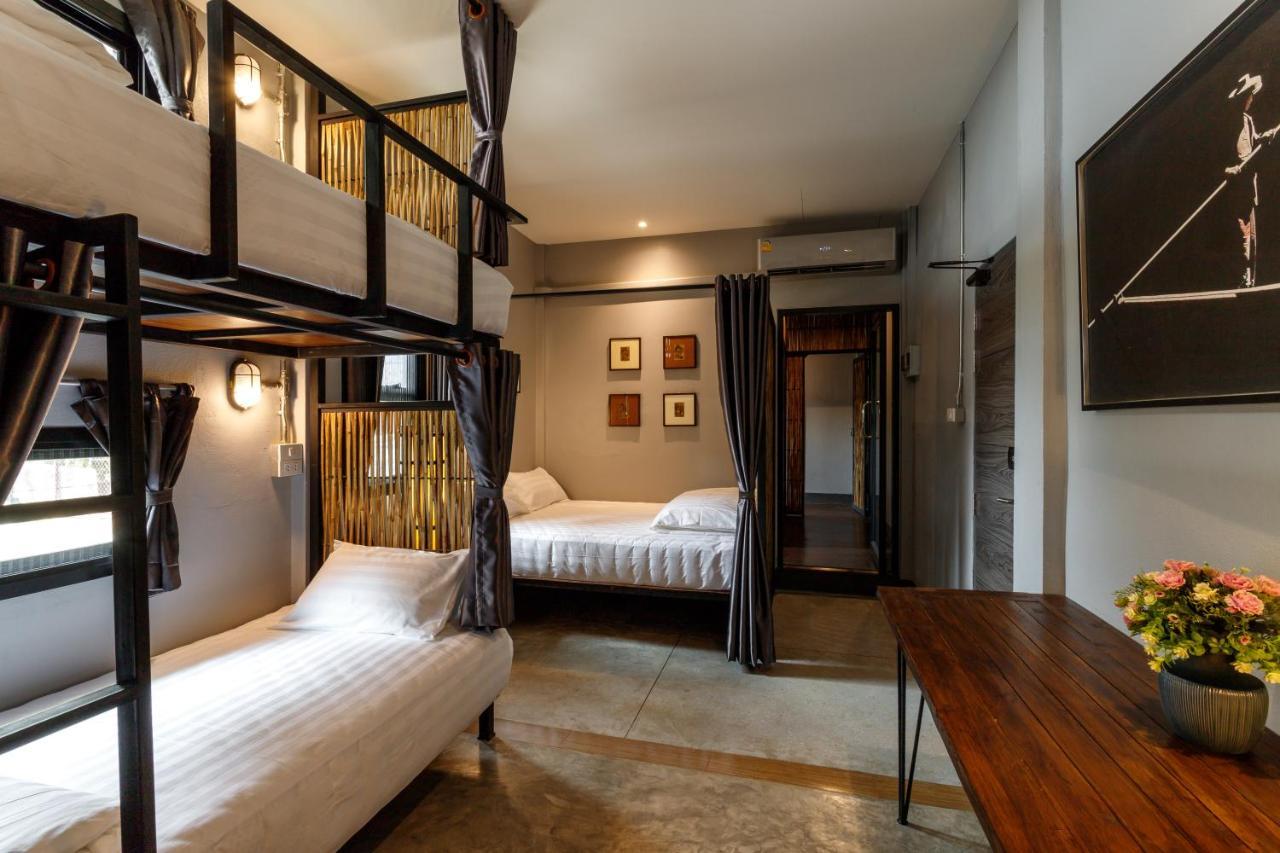 Hostel One Art And Gallery Chiang Mai Luaran gambar
